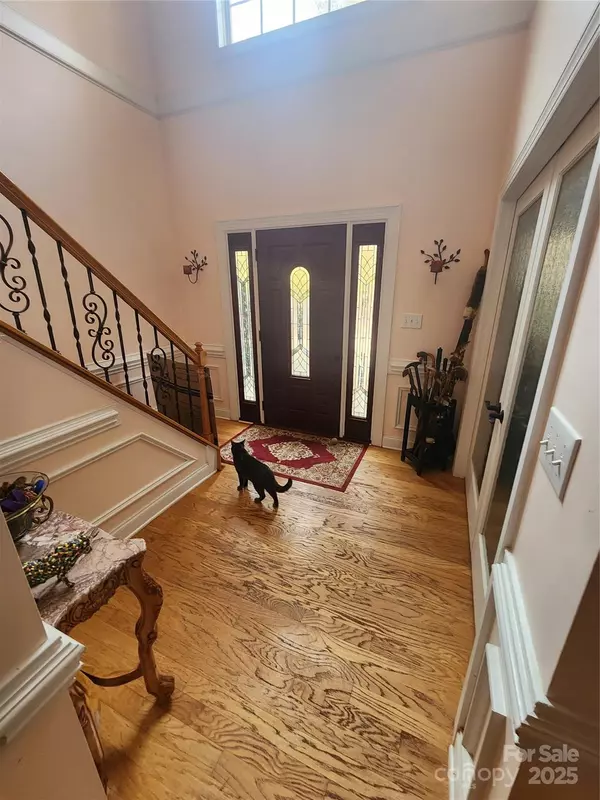 Charlotte, NC 28270,9438 Valley RD