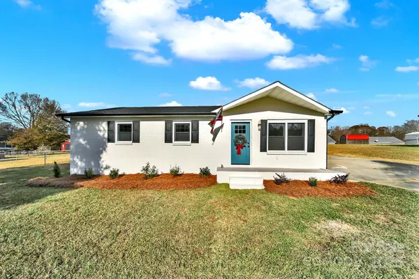 2509 Oxford CIR, Lancaster, SC 29720