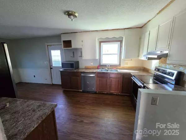 Concord, NC 28027,1708 Caromar PL NW