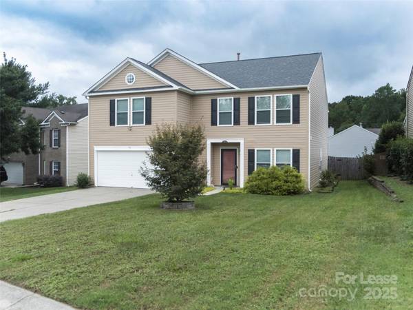 910 Torsion LN, Clover, SC 29710