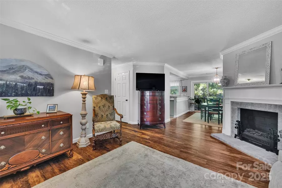 1741 Robinwood RD, Gastonia, NC 28054