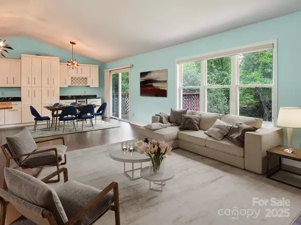 Fletcher, NC 28732,14 Spring Lake DR