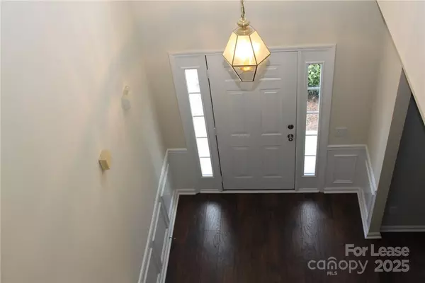 Charlotte, NC 28213,2715 Old Ironside DR