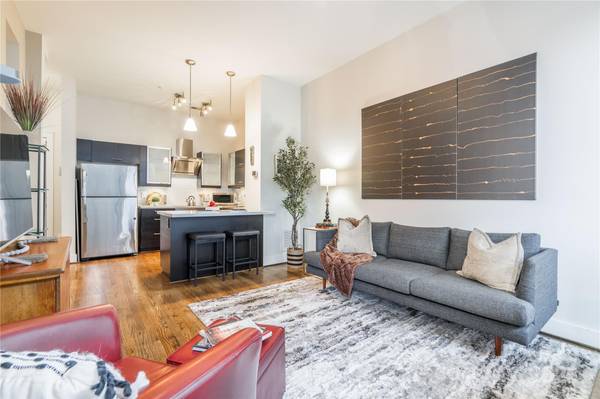 Winston Salem, NC 27101,381 N Green ST