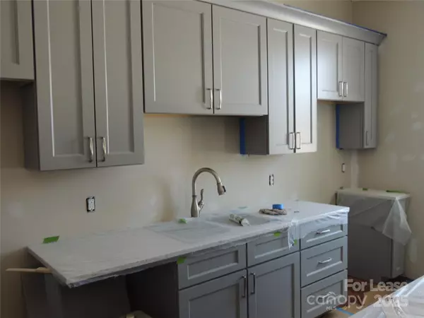 Rutherfordton, NC 28139,126 W Court ST