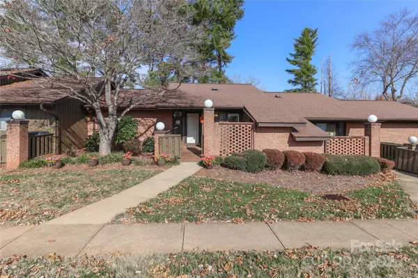 Statesville, NC 28625,1359 Radio RD