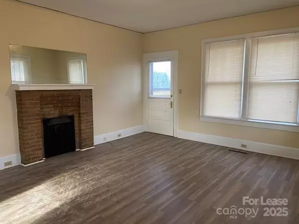 Statesville, NC 28625,138 Travis LOOP