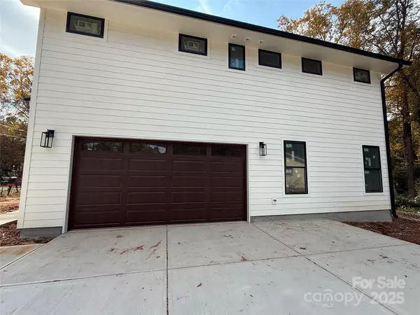 Belmont, NC 28012,118 Greenwood AVE