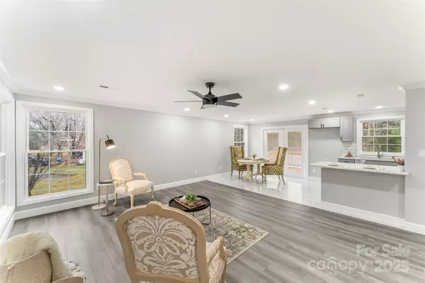 Hickory, NC 28601,2210 24th Street CIR NE