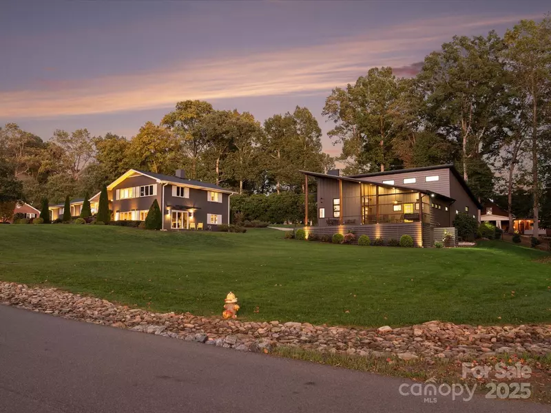 438 Country Club Acres DR, Shelby, NC 28150