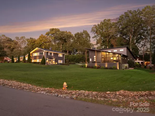 438 Country Club Acres DR, Shelby, NC 28150