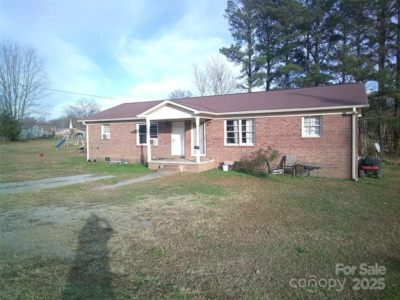 107 and 109 Sador ST, Cherryville, NC 28021
