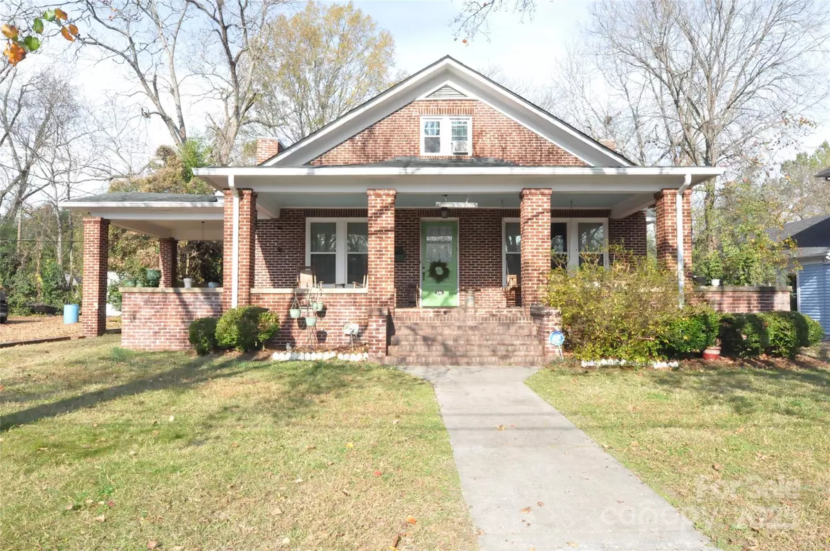 Chester, SC 29706,146 Saluda ST