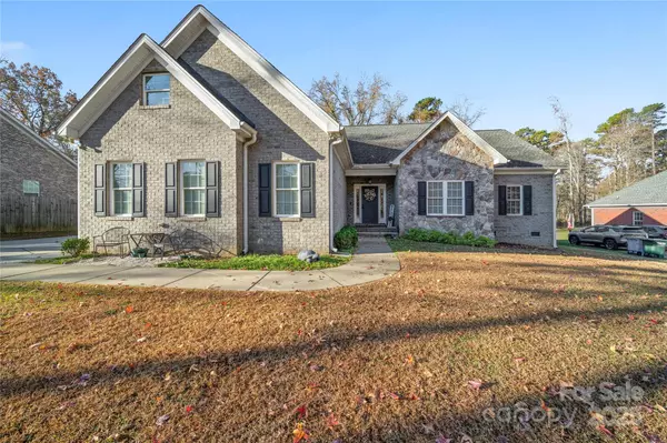 Indian Trail, NC 28079,5909 Oakwood LN