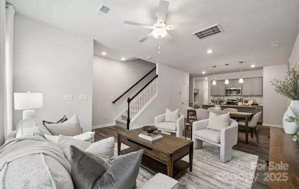 Charlotte, NC 28208,2962 Sloan DR #29