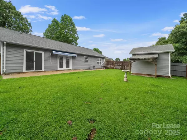 Newton, NC 28658,1585 Nathanial ST