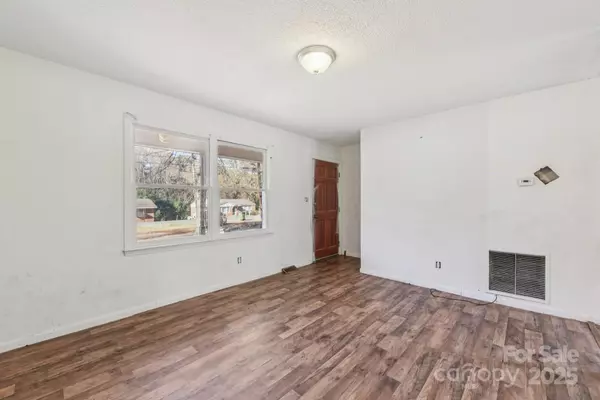 Monroe, NC 28110,510 N Secrest AVE