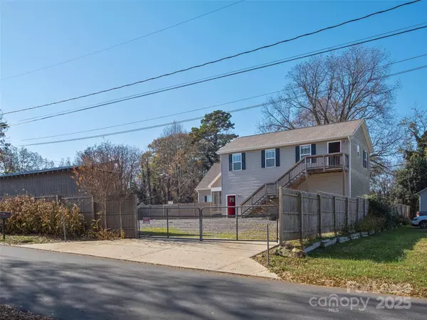 301 McAlister ST, Cramerton, NC 28032