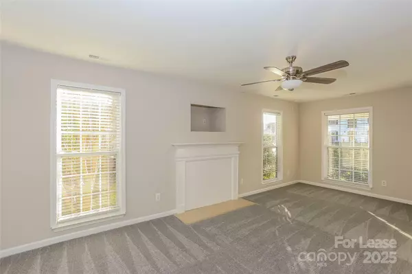 Matthews, NC 28104,2226 Coatsdale LN