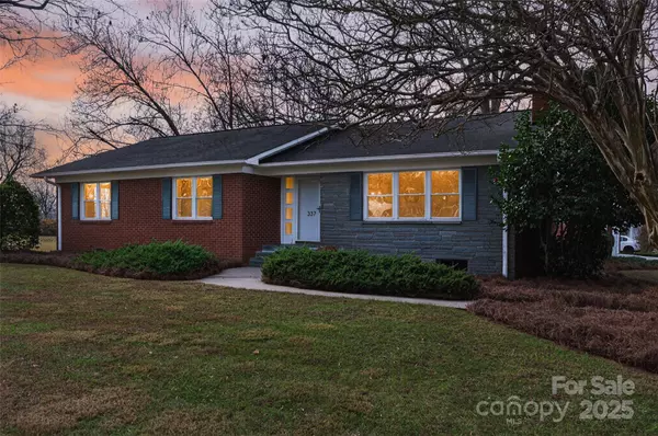 337 W Main ST, Rockwell, NC 28138