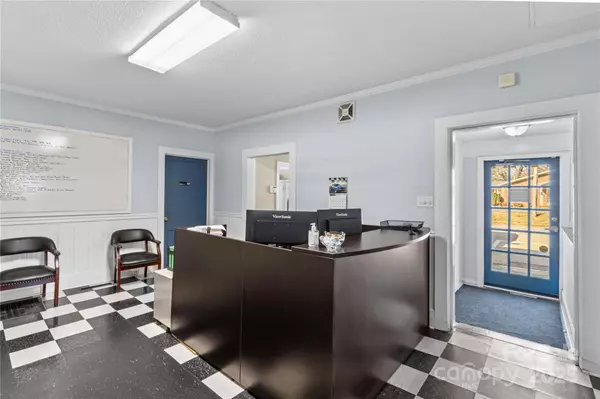 Statesville, NC 28677,1120 Davie AVE