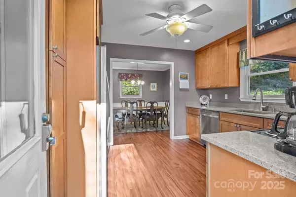 Blowing Rock, NC 28605,265 Dameron DR