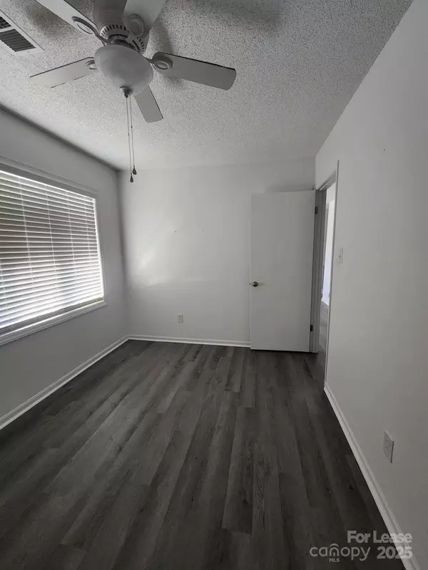 Landis, NC 28088,305 E Garden ST