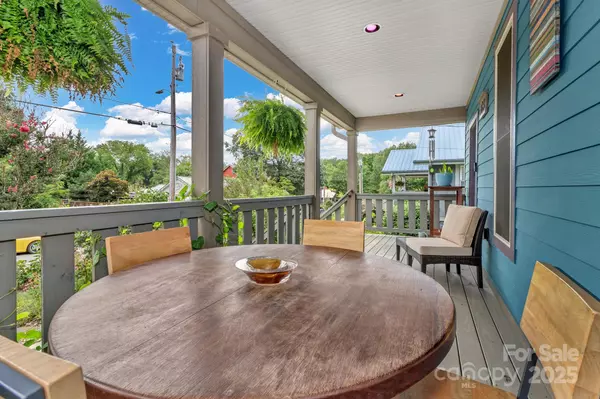 Asheville, NC 28806,183 Swannanoa AVE