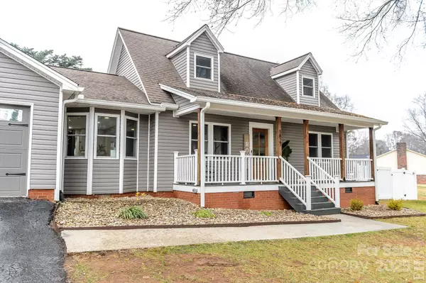 Hickory, NC 28602,1827 Kincaid CT