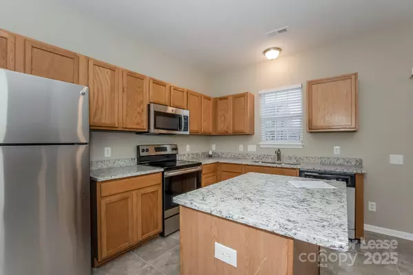 Charlotte, NC 28216,5307 Peachwood DR