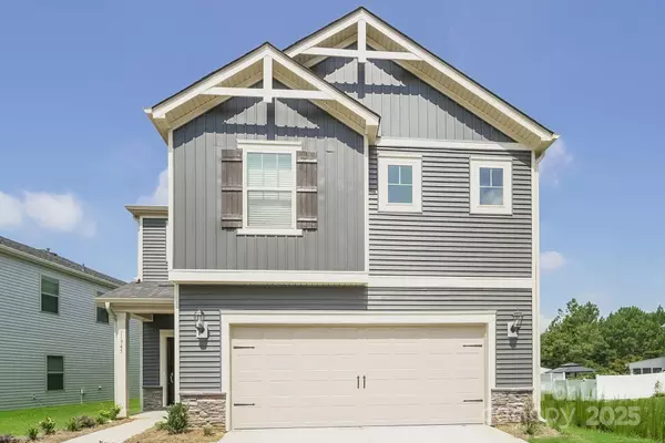 Charlotte, NC 28215,11945 Red Leaf DR