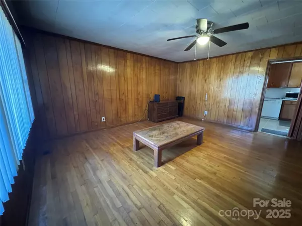 Biscoe, NC 27209,414 Church ST