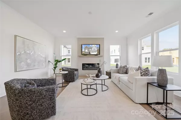 Charlotte, NC 28269,6007 Moonglade LN #427