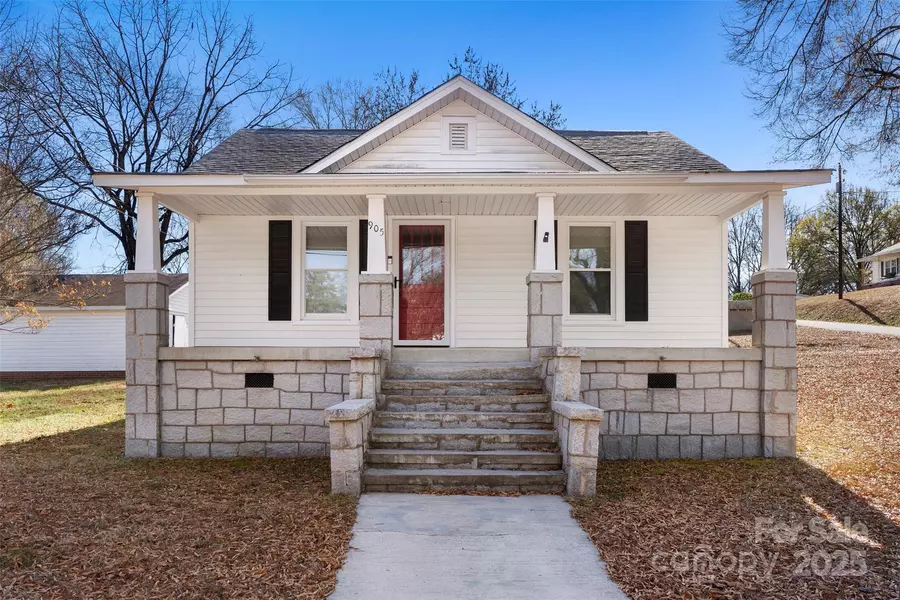 905 W 8th ST, Kannapolis, NC 28081