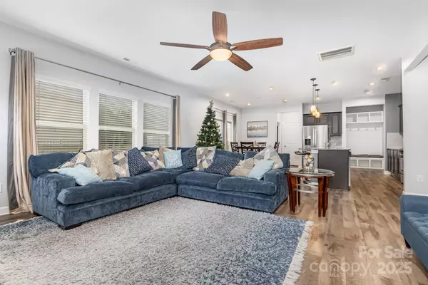 Charlotte, NC 28273,8303 Flint Hill DR