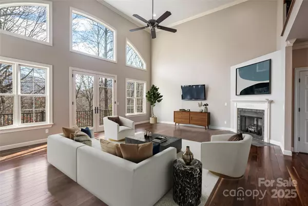 Fairview, NC 28730,98 Sovereign LN