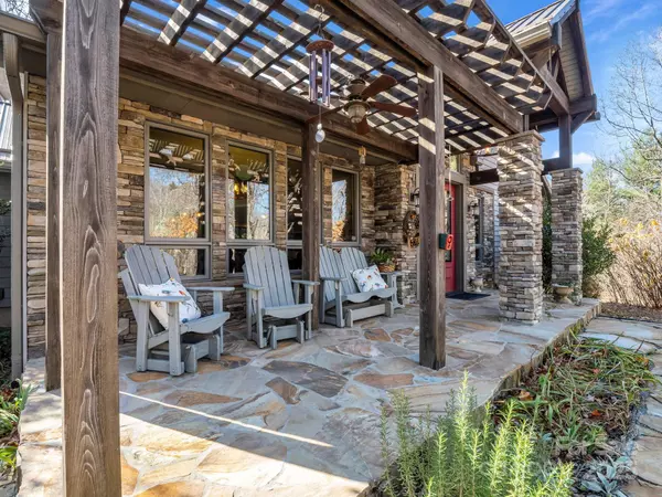 Saluda, NC 28773,765 Higher PATH