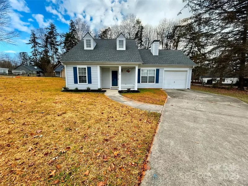 124 Indian Paint Brush DR, Mooresville, NC 28115