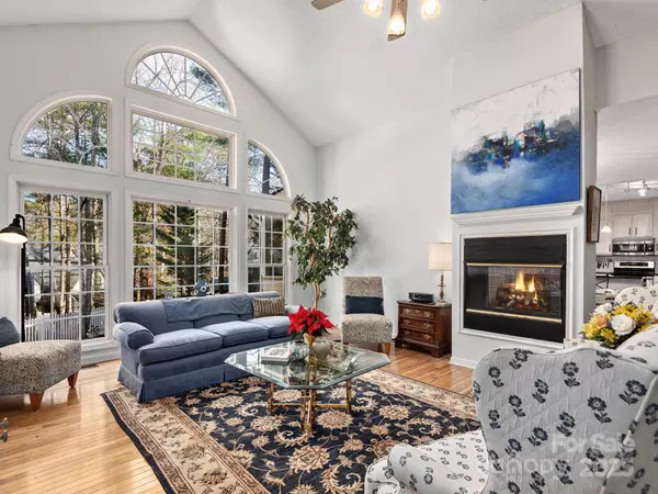 Asheville, NC 28803,34 Wyntree DR