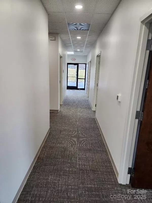 Hendersonville, NC 28792,25 Reeds WAY