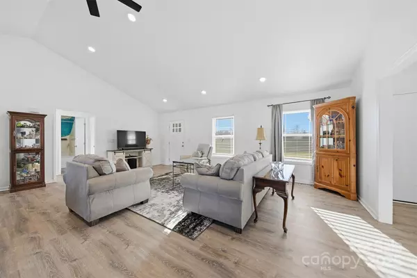 Granite Falls, NC 28630,4284 Jefferson PL