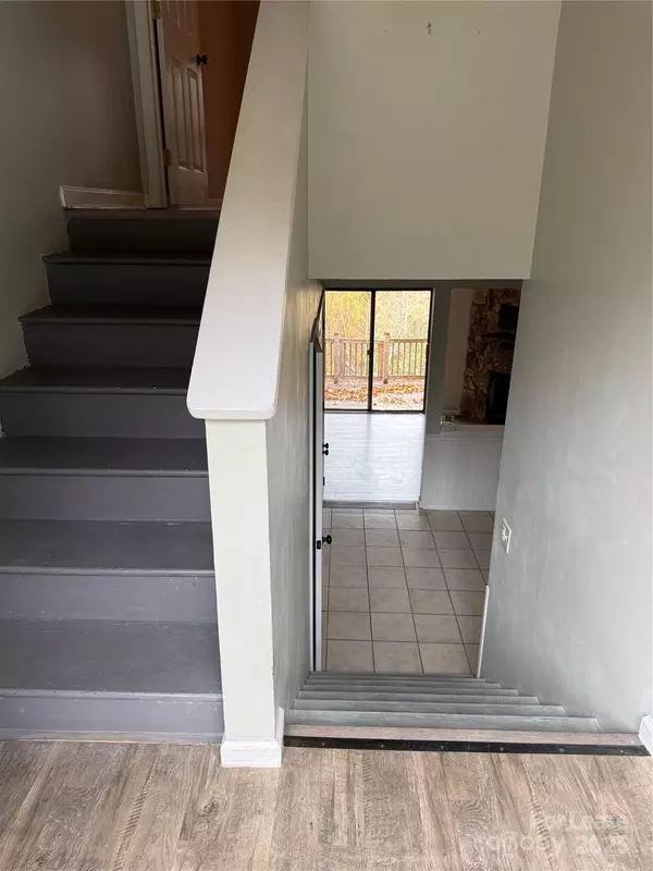 Hickory, NC 28601,1420 11th Street DR NW #18