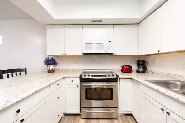 Charlotte, NC 28277,8307 Cricket Lake DR