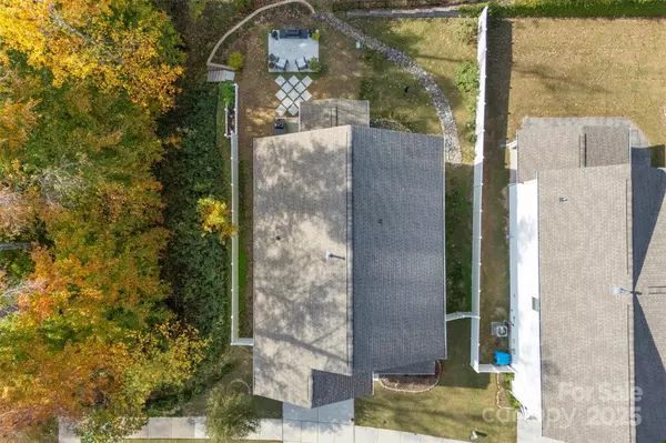 Cramerton, NC 28032,225 Cramerton Mills Pkwy