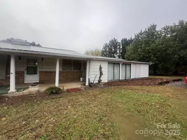 Granite Falls, NC 28630,3018 Campground RD