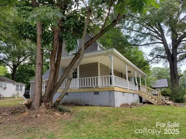 Concord, NC 28025,496 Gibson DR NW