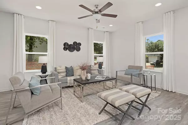 Charlotte, NC 28208,2723 Willow ST