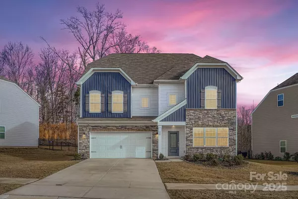 398 Kennerly Center DR, Mooresville, NC 28115