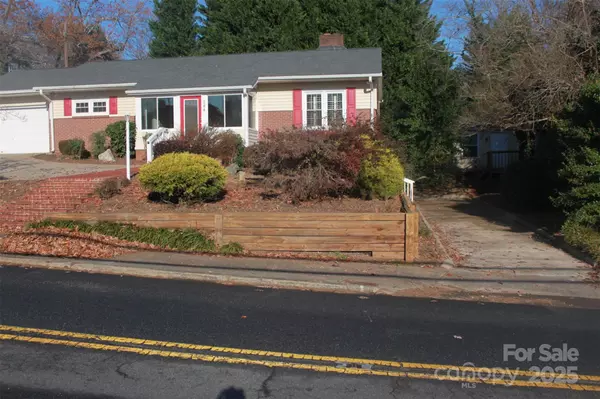 Rutherfordton, NC 28139,284 Maple ST