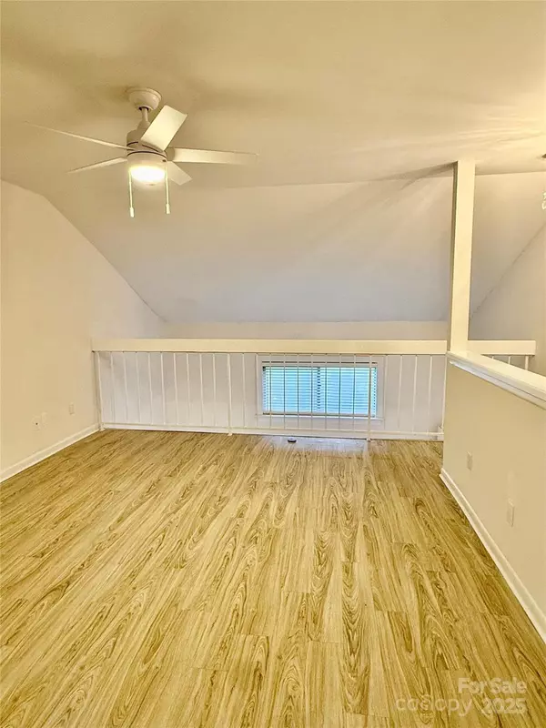 Charlotte, NC 28210,6130 Heathstone LN